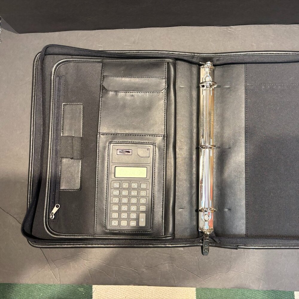 Black Leather Binder/Portfolio (W Calculator)- NWOT- World Wide- Office Storage